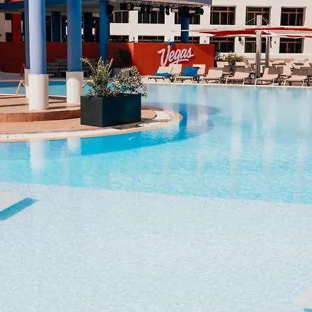 Vegas Szálloda San Ġiljan