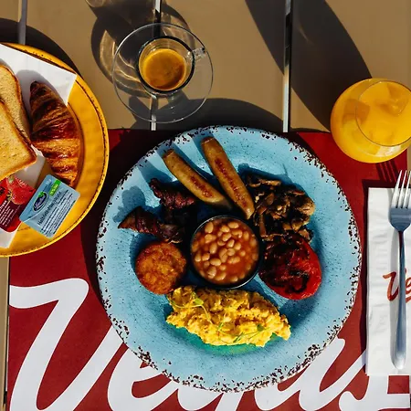 Szálloda Vegas San Ġiljan