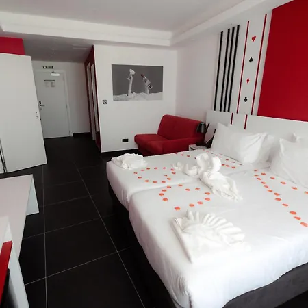 Vegas 3* San Ġiljan