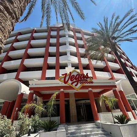 Vegas ホテル 3*