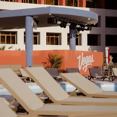 Vegas فندق